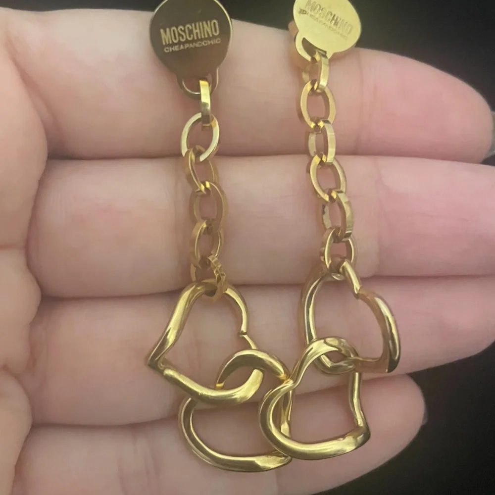 MOSCHINO Gold Heart Earrings - Picture 4 of 6